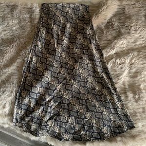 URBAN OUTFITTERS MIDI SKIRT